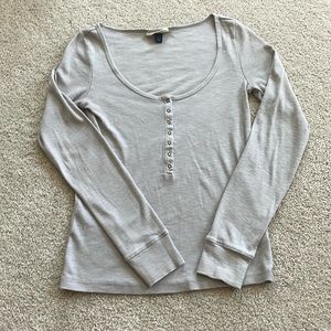 Universal Thread Long Sleeve Shirt. Women Size Small.